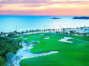 Vì sao giới golfer đổ về Phú Quốc để chinh phục sân golf “từ rừng ra biển”?
