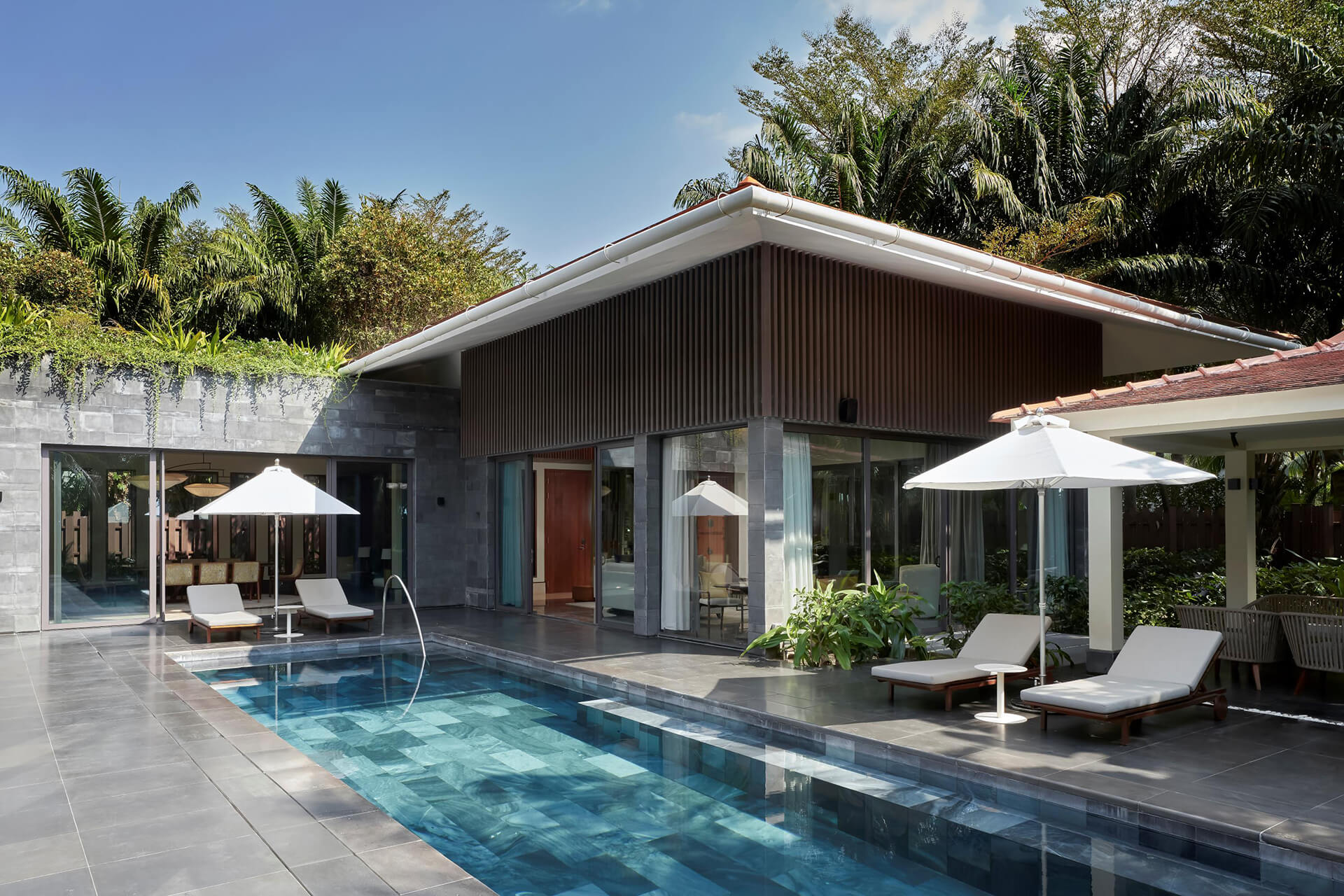 InterContinental Phu Quoc Long Beach Residences: Touching the dream of a perfect getaway.