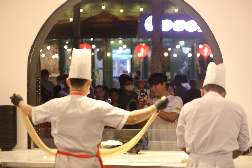 Experience the captivating flavors of Chinese cuisine.jpg