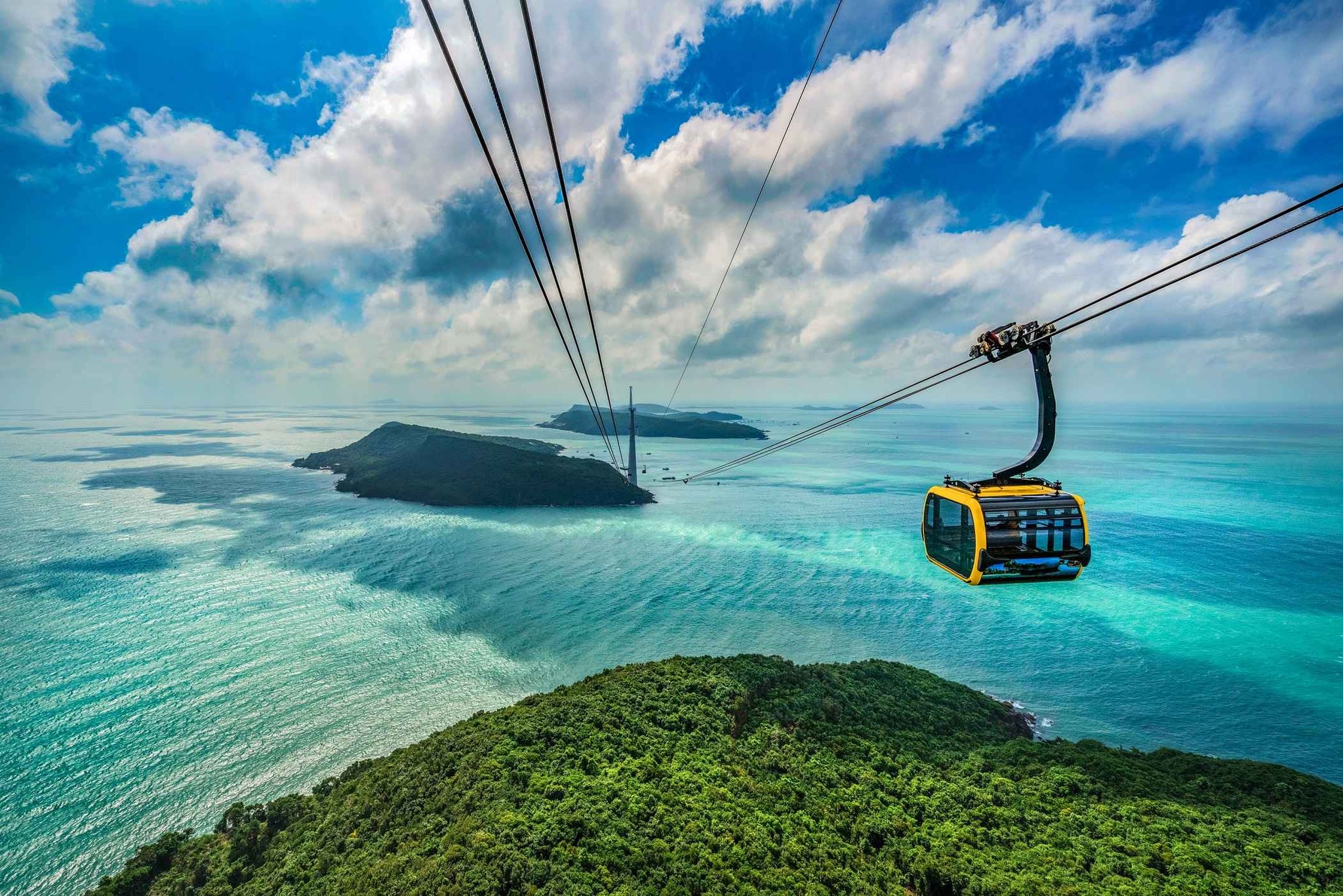 The record-breaking cable car takes visitors to the world-class Sun World Hon Thom entertainment complex.jpg