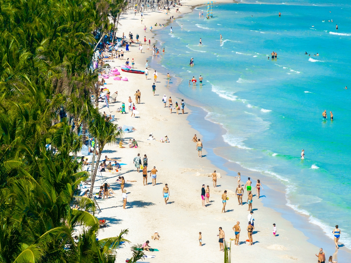 The natural beauty of Kem Beach – top 50 most beautiful beaches on the planet – attracts millions of visitors to Phu Quoc 